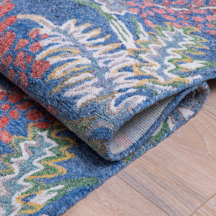 Blue Hand-Tufted Synthetic Floral 8' x 10' Rug