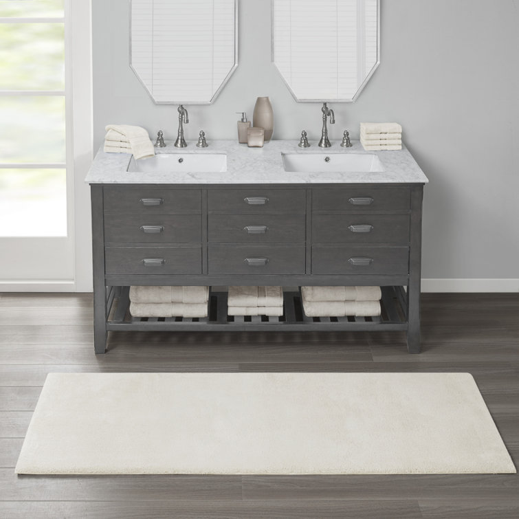 Ivory Microfiber Non-Slip Bath Rug with Quick-Dry Technology
