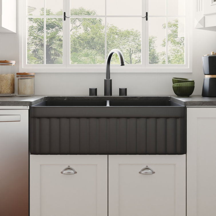 Matte Black 33" Fireclay Double Bowl Farmhouse Sink