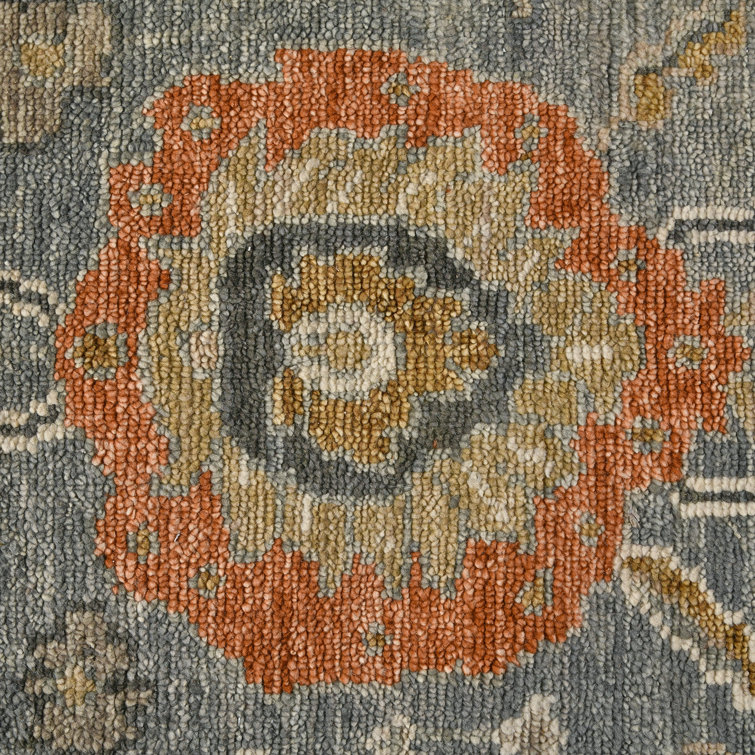 Gray Hand-Knotted Wool Floral 10' x 14' Area Rug