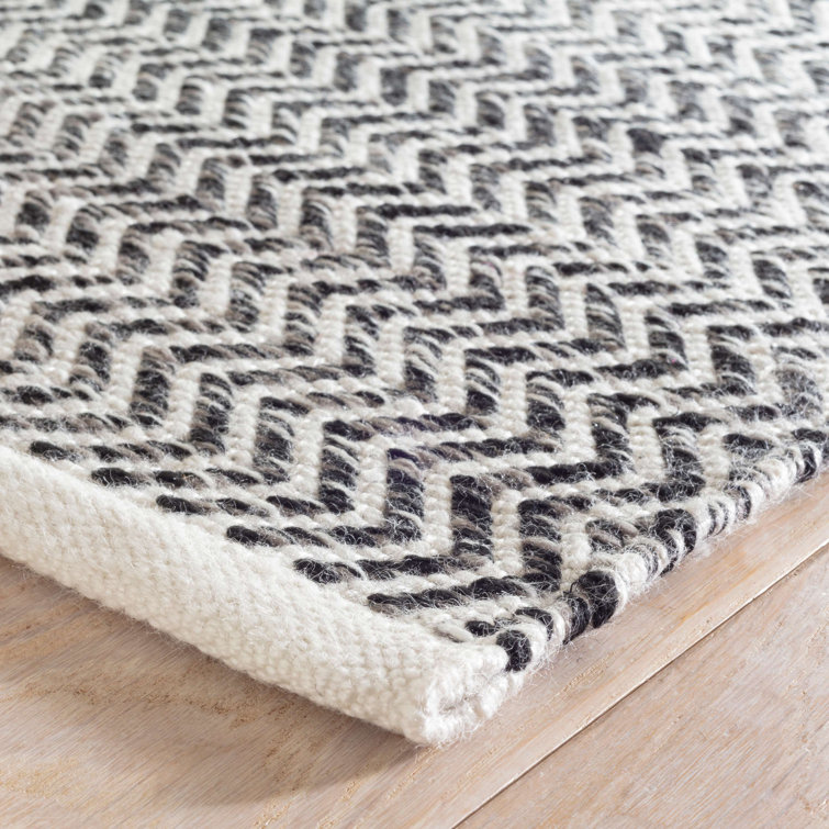 Eco-Friendly Black & White Herringbone Handwoven Synthetic Rug 5' x 8'