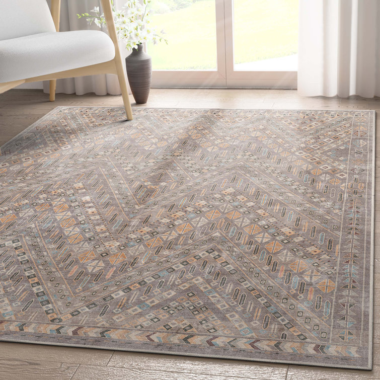Vintage Tribal Chevron Soft Gray Chenille 5' x 7' Area Rug