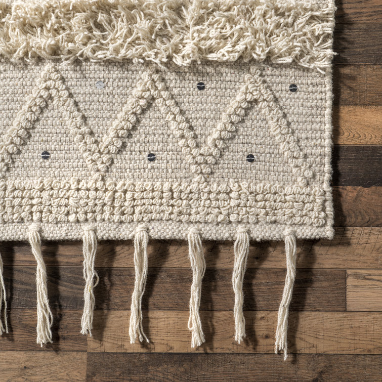 Ivory Hand-Tufted Wool Runner Rug with Tassels