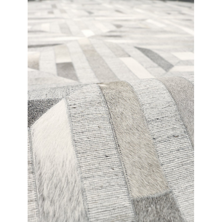 Handmade Gray Geometric Cowhide Silk 10' x 14' Rug