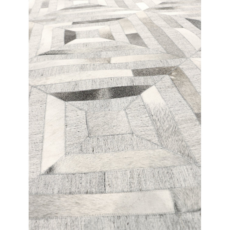 Handmade Gray Geometric Cowhide Silk 10' x 14' Rug