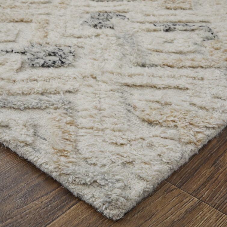 Nomadic Diamond Pale Blue Hand-Tufted Wool Area Rug - 2' x 3'