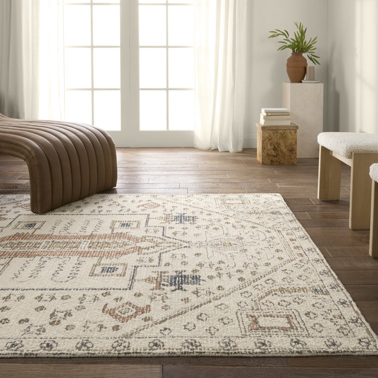 Ivory and Gray Hand-Tufted Wool Medallion Rug, 8' x 10'