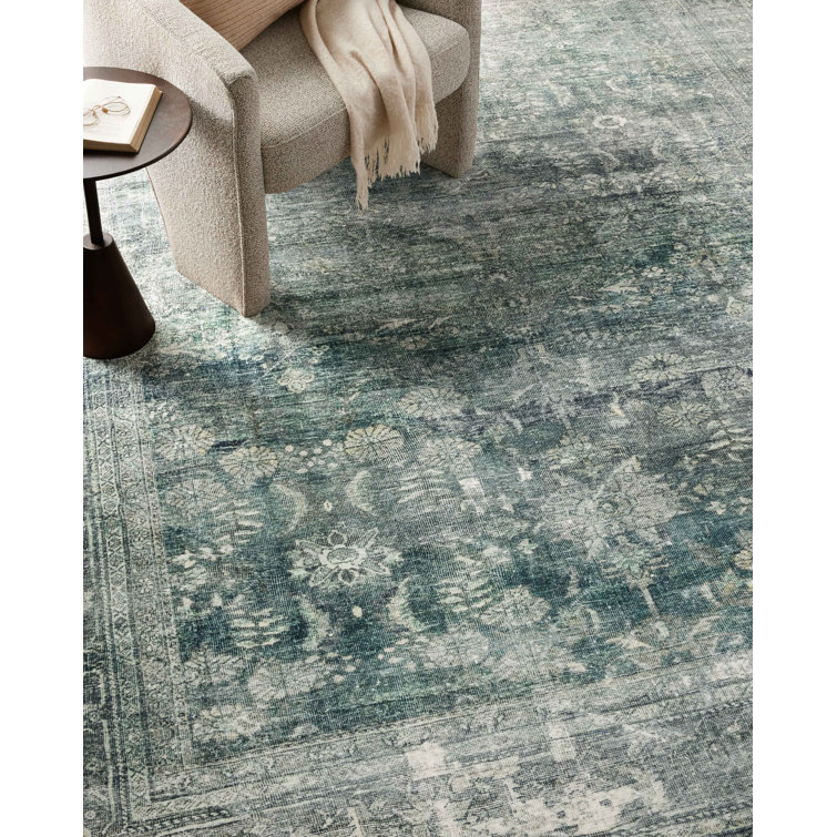 Elegant Washable Blue Wool-Blend 5' x 7' Area Rug