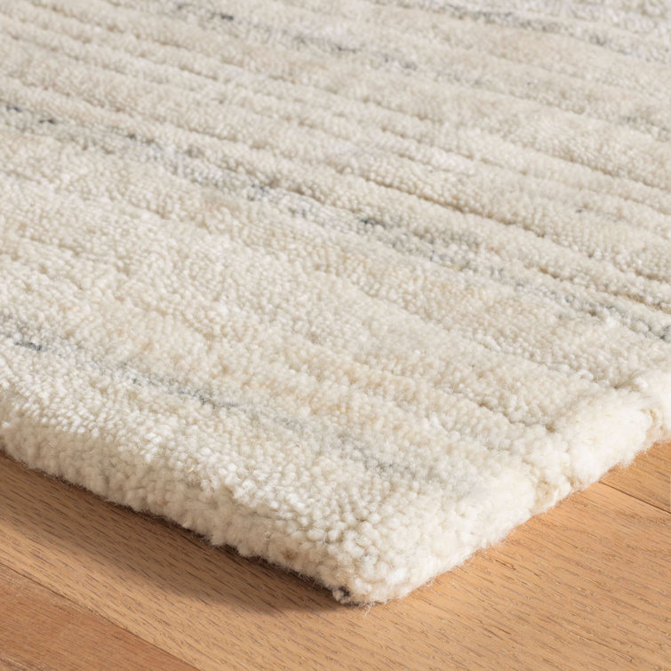 Avery Oatmeal Hand Tufted Wool Runner Rug 2.5x8