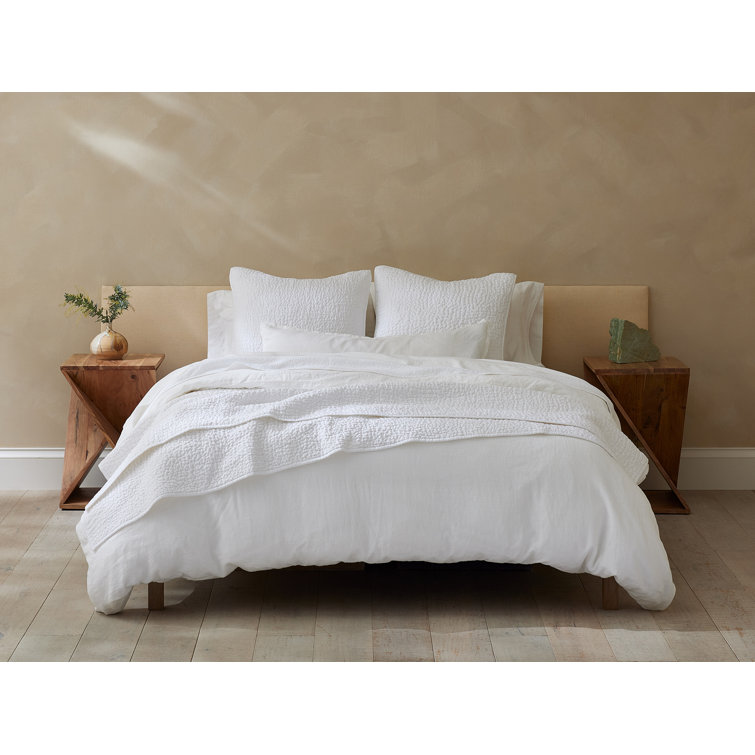 Alpine White Organic Cotton Handstitched Full Quilt