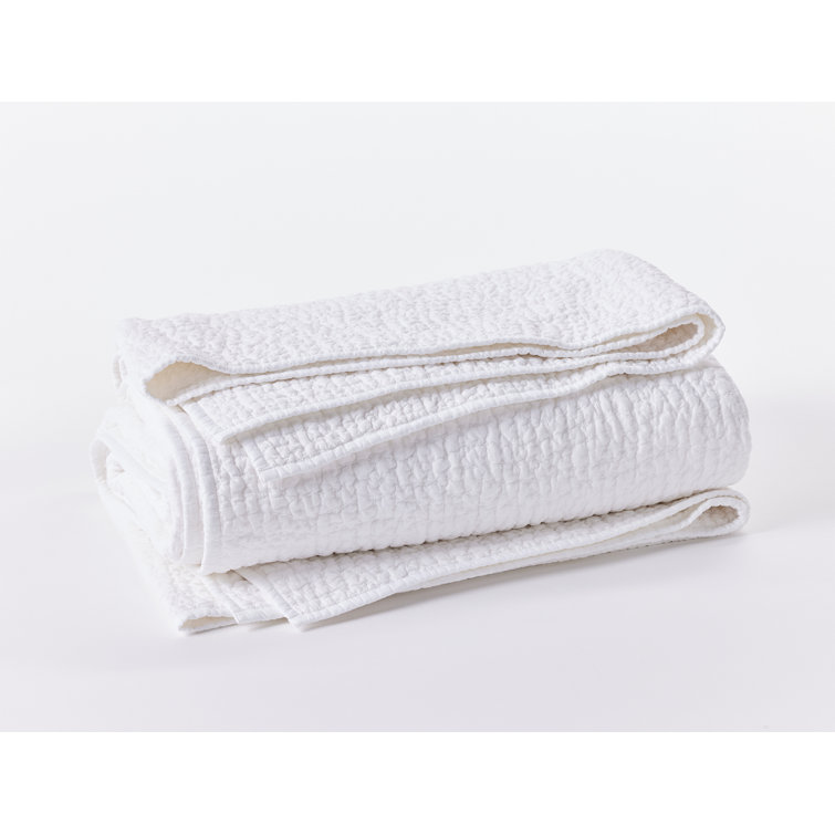 Alpine White Organic Cotton Handstitched Full Quilt