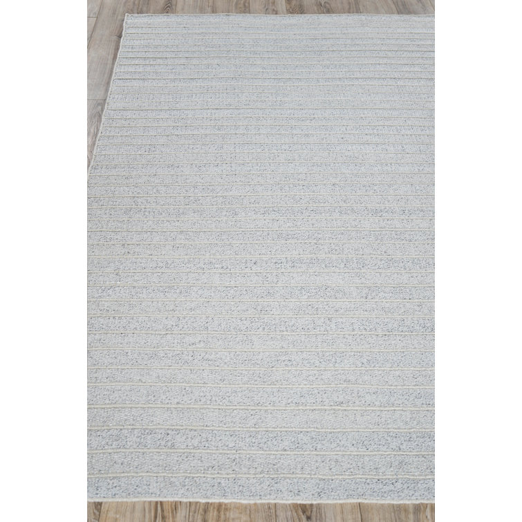 Handmade Ivory and Silver Striped Synthetic Flatweave Rug, 5' x 8'