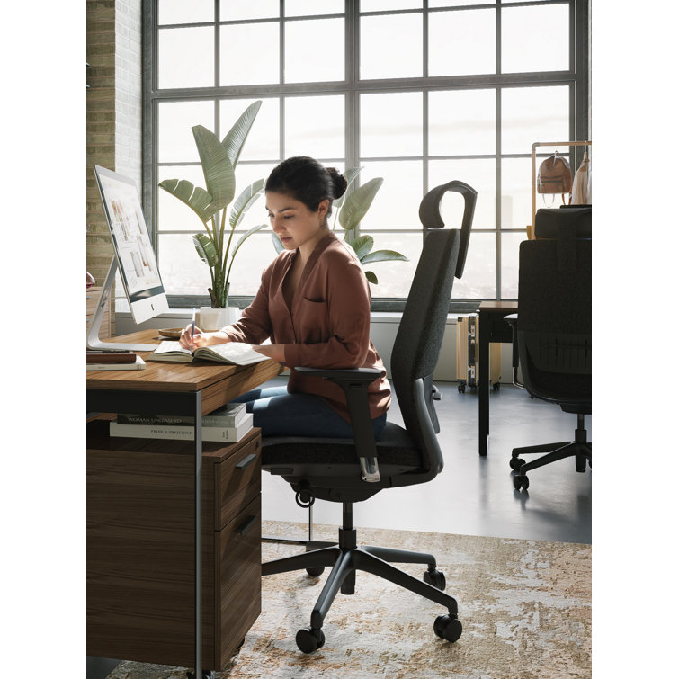 Grey and Black High-Performance Mesh Swivel Task Chair