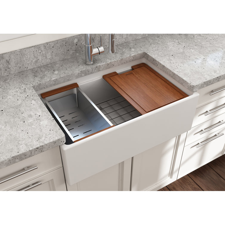 White 30'' Farmhouse Apron-Front Fireclay Single Bowl Kitchen Sink