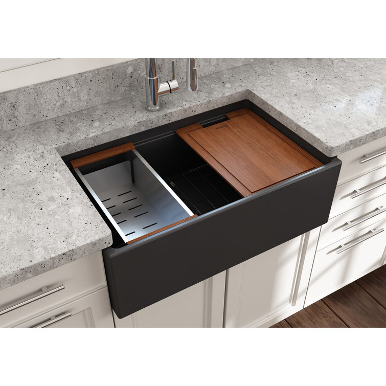 White 30'' Farmhouse Apron-Front Fireclay Single Bowl Kitchen Sink