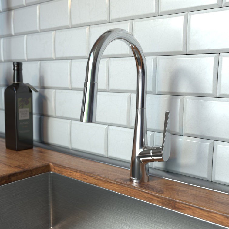 Chrome Brass Pull-Down Single Handle Kitchen Faucet
