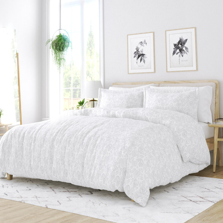 Light Gray Paisley Microfiber Twin/Twin XL Duvet Cover Set