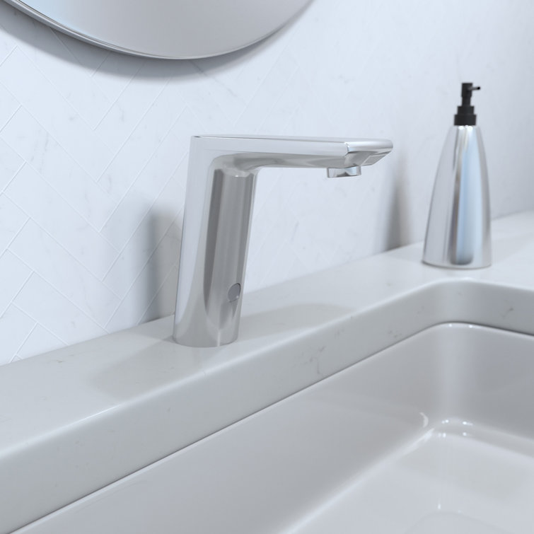 Chrome Brass Single Hole Commercial Bathroom Faucet