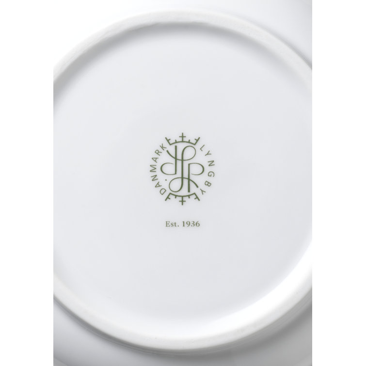 White Fluted Porcelain Decorative Table Vase