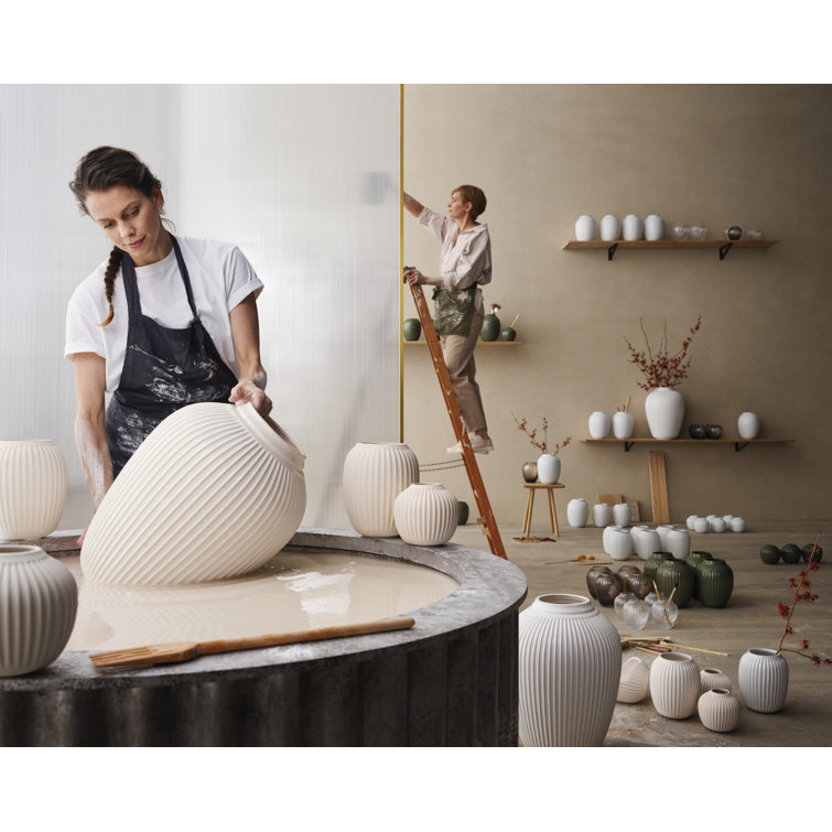 White Porcelain Decorative Floor Vase with Grooves
