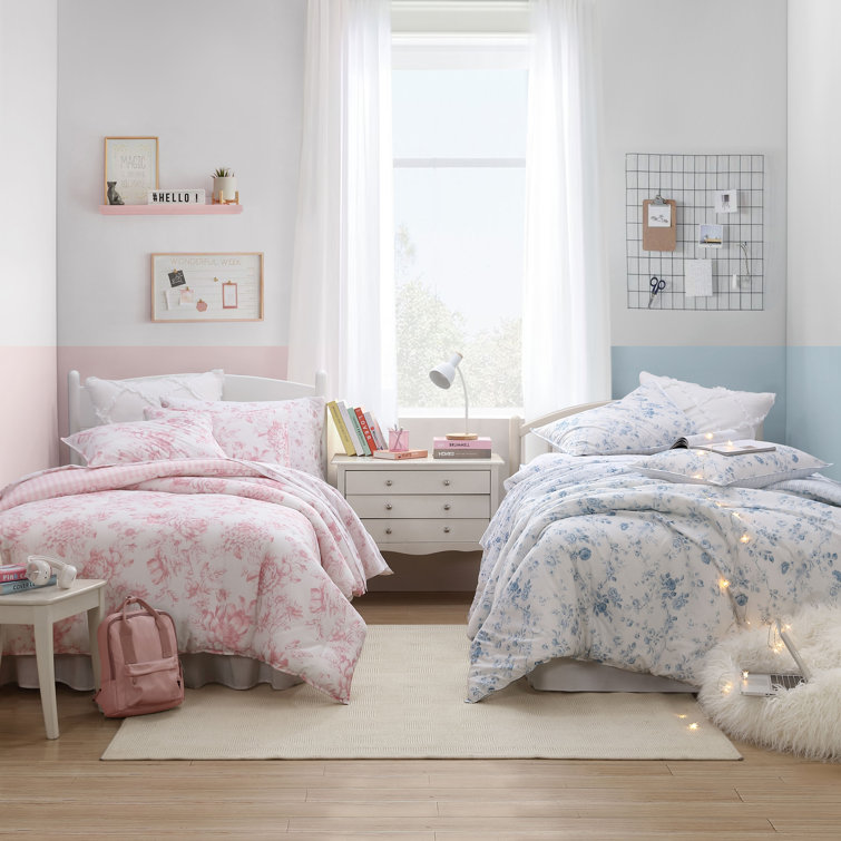 Delphine Pink Cotton Reversible King Comforter Set with Shams