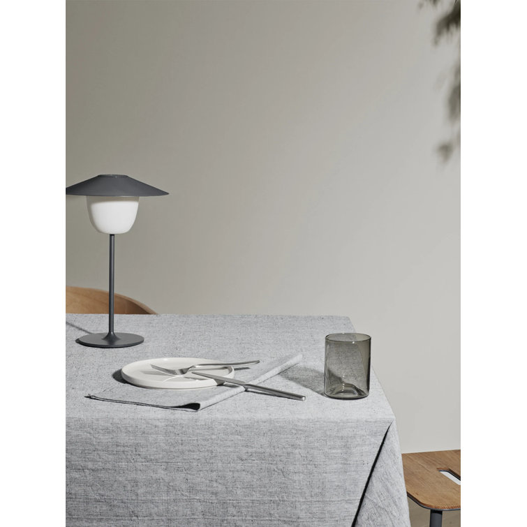 Large Magnet Aluminum Outdoor LED Lamp with Stand