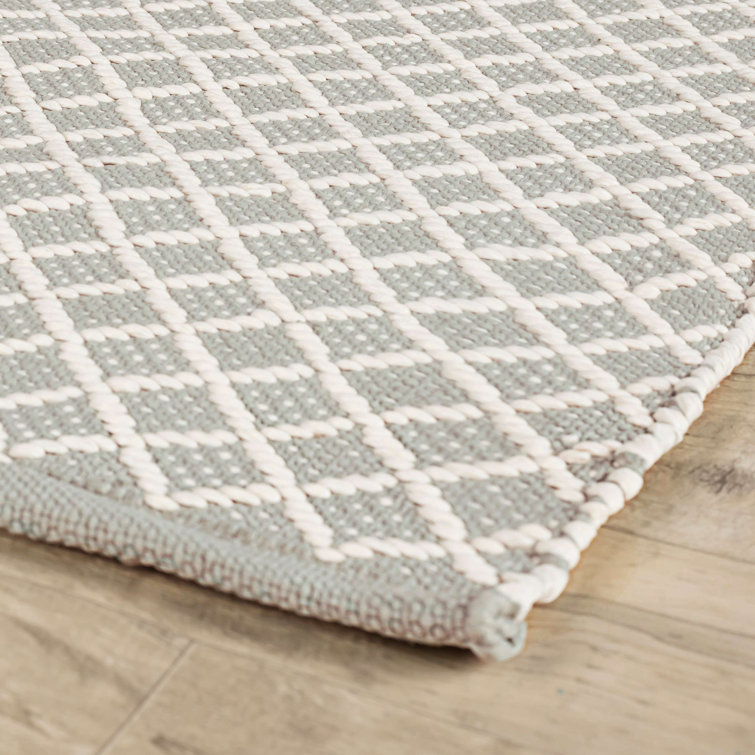Blue Trellis Handwoven Synthetic Indoor/Outdoor Rug
