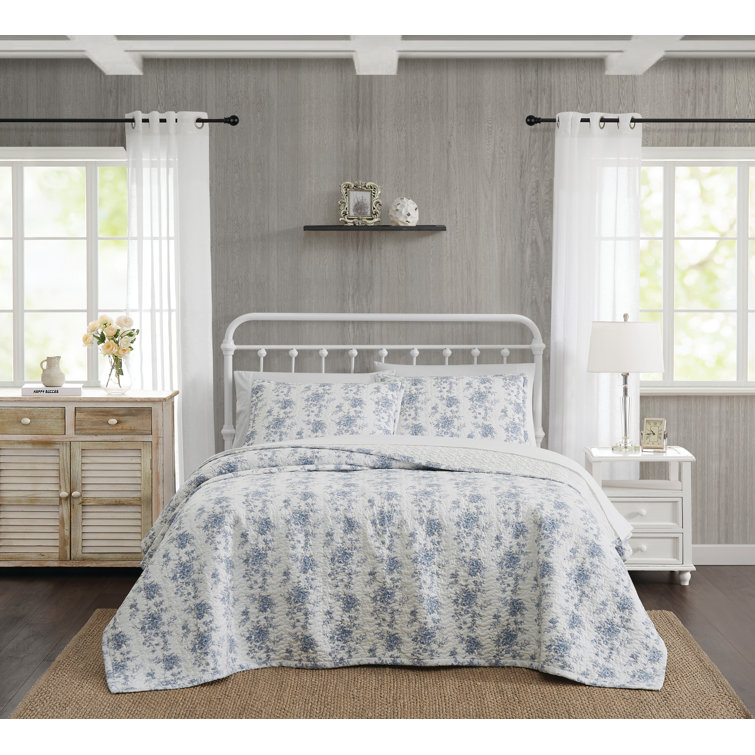 White and Blue Floral Cotton Full Quilt Set