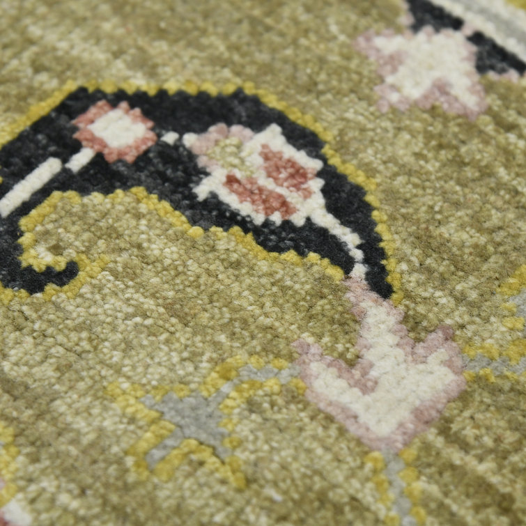 Bristol Gold Hand-Knotted Wool Area Rug 8' x 10'