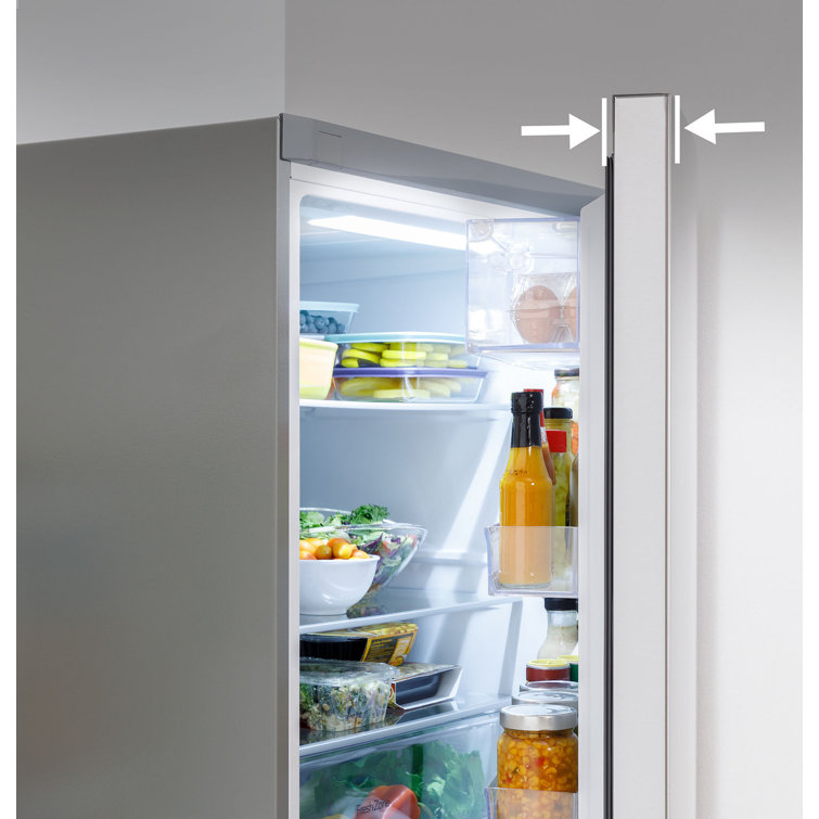 Stainless Steel 17.7 cu. ft. Bottom Freezer Smart Refrigerator