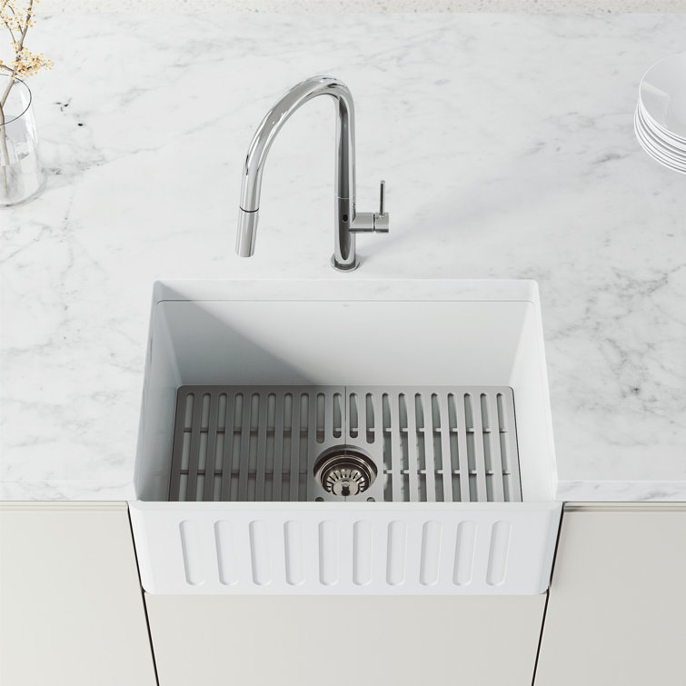 Greenwich Chrome Touchless Pull-Down Kitchen Faucet with Spray
