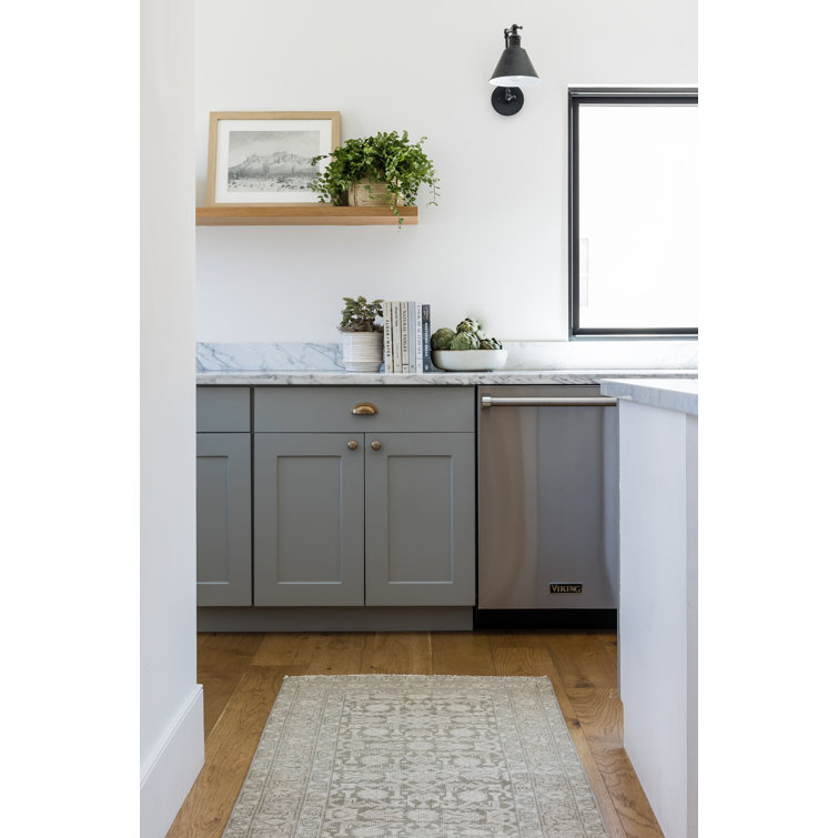 Green Hand-Knotted Wool 8' x 10' Reversible Rug