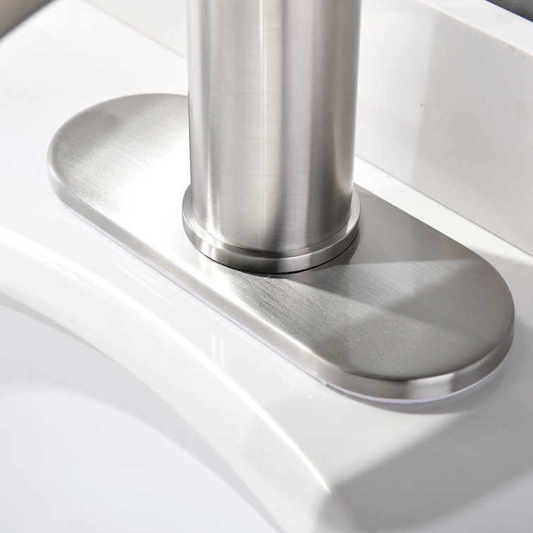 Brushed Nickel Single Handle Bathroom Faucet with Metal Drain Assembly