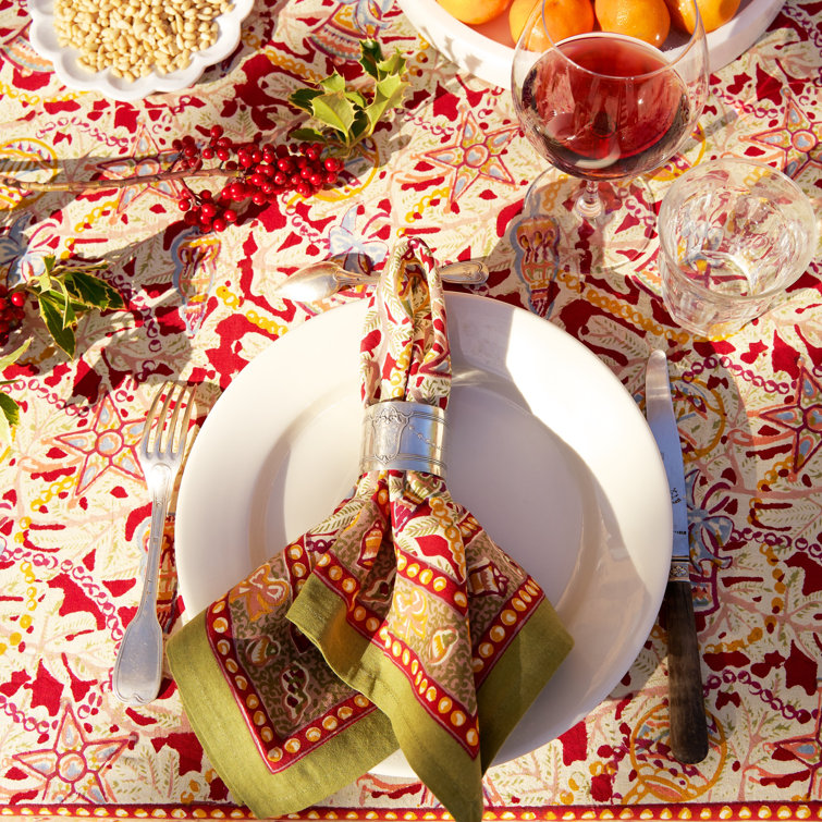Noel Red and Green Christmas Napkin Set 19" x 19"