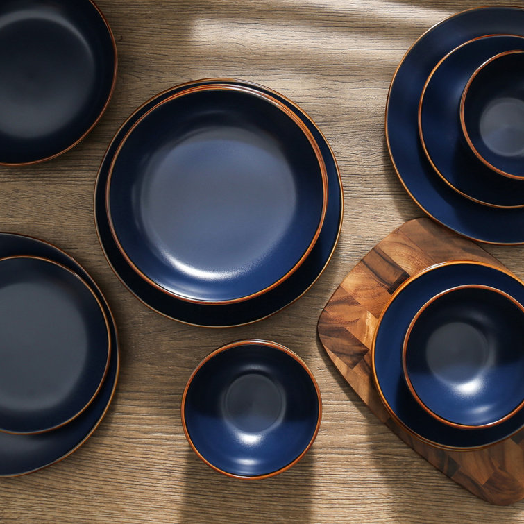 Blue and White Ceramic 16-Piece Dinnerware Set with Metallic Band
