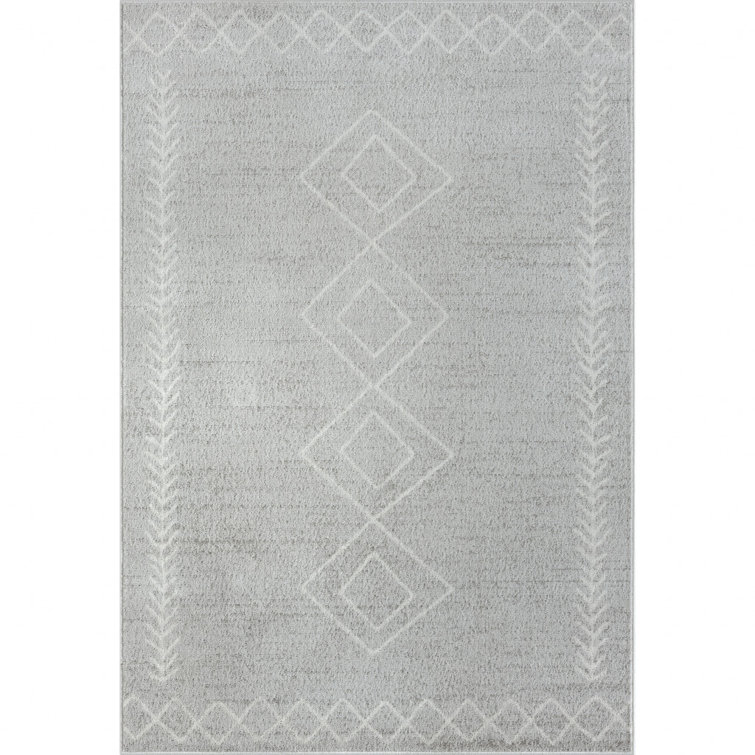 Calixta Gray Diamond Pattern Synthetic 8' x 10' Area Rug
