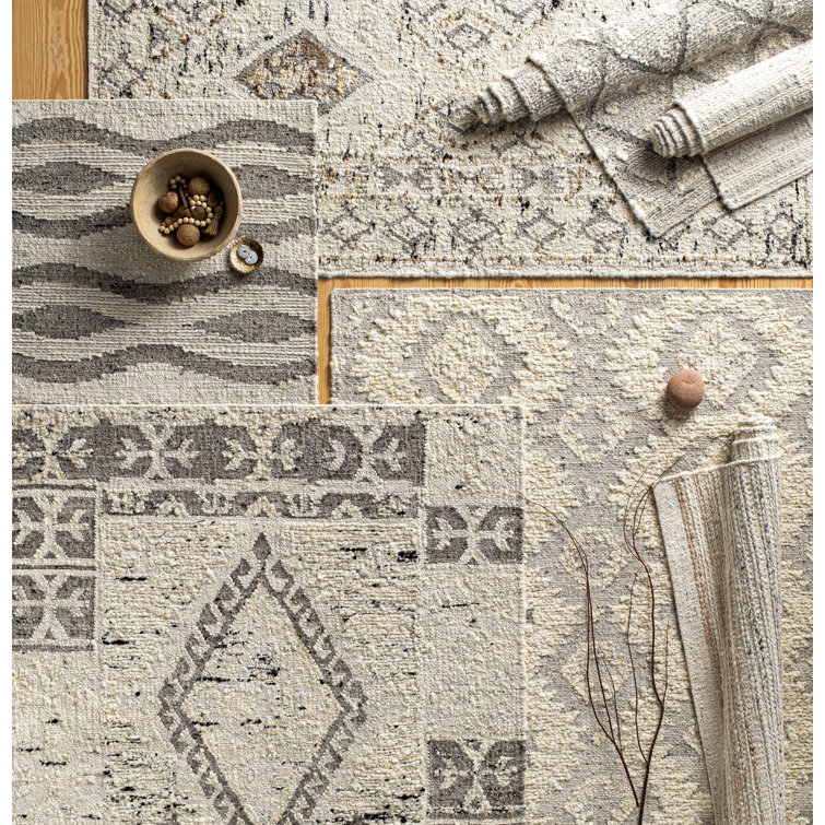 Handmade Rectangular Gray Wool Spot Rug 8'10" x 12'