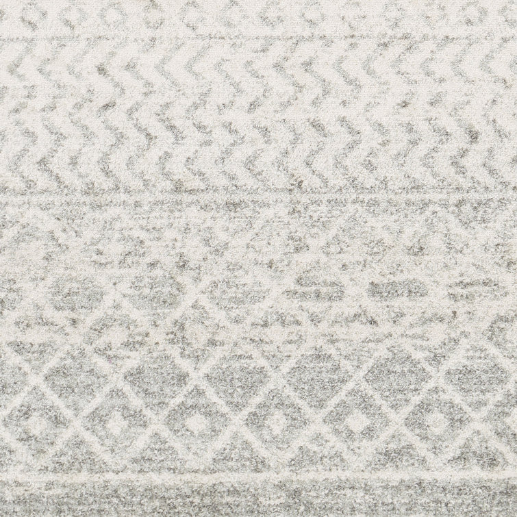 Kenmore Oval Light Gray and White Synthetic Area Rug