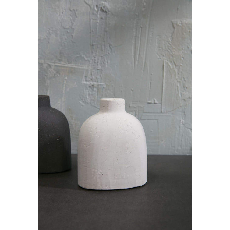 White Handcrafted Ceramic Bud Table Vase