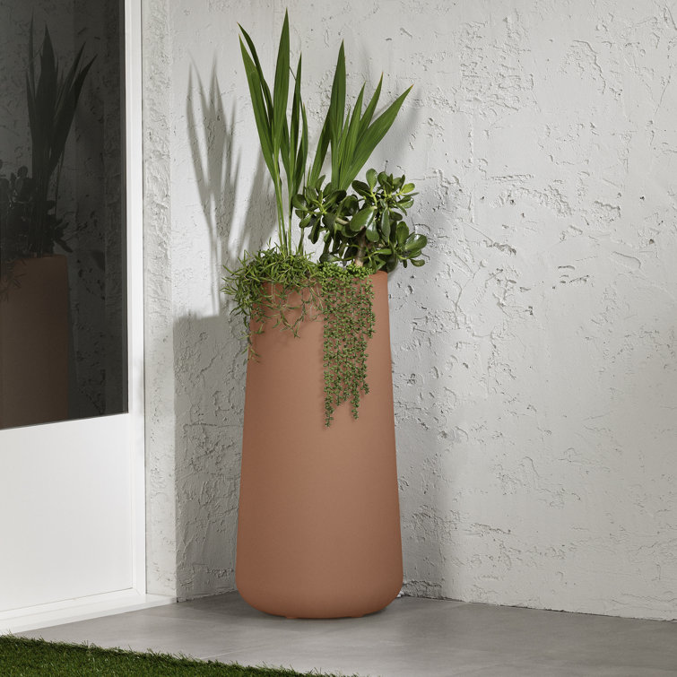 Dalya Large Orange Weather-Resistant Pot Planter