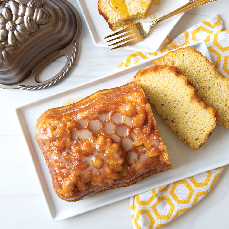 Gold Honeycomb Non-stick Aluminum Loaf Pan