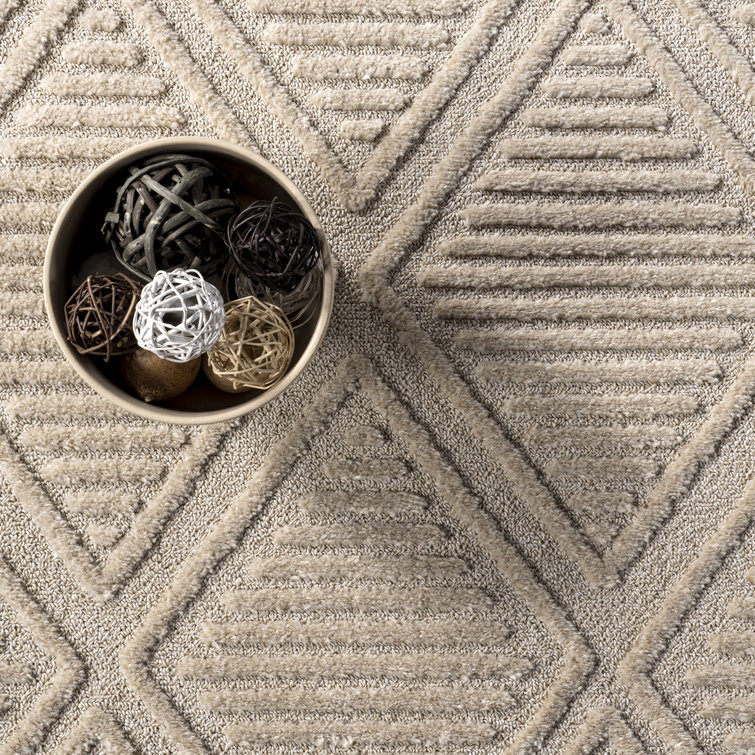 Beige Diamond Pattern Rectangular Synthetic 4' x 6' Area Rug