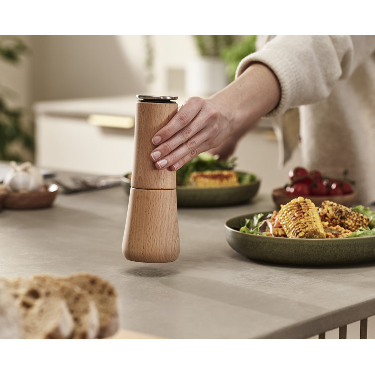 Natural Beech Wood No-Spill Pepper Mill with Stainless Steel Top