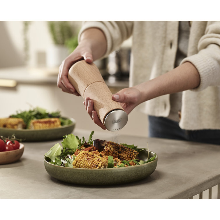 Natural Beech Wood No-Spill Pepper Mill with Stainless Steel Top