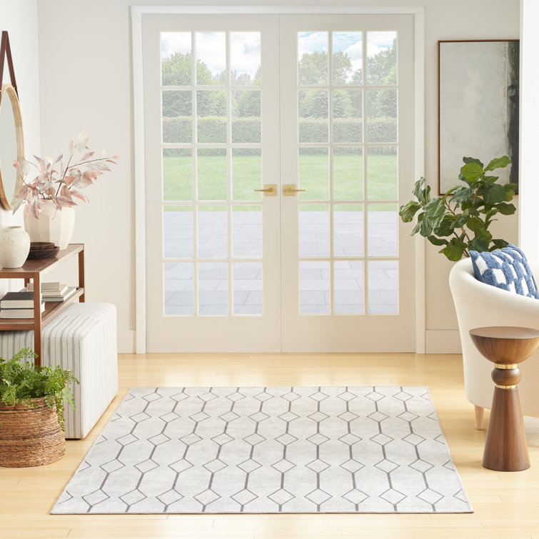 Pymble Geometric Machine Washable Area Rug in Ivory/Grey