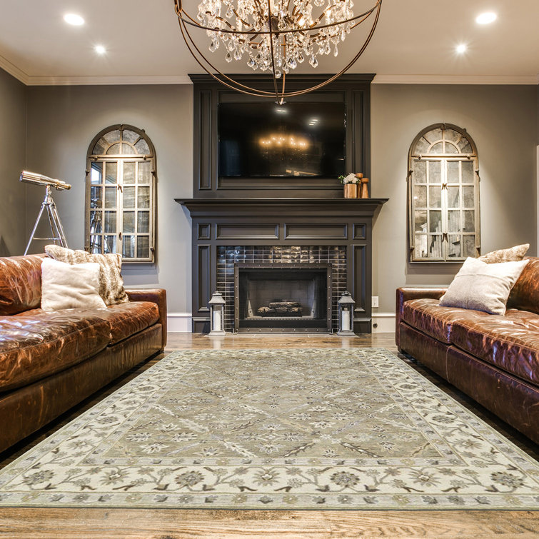 Hand-Tufted Green and Beige Wool 8' x 11' Area Rug