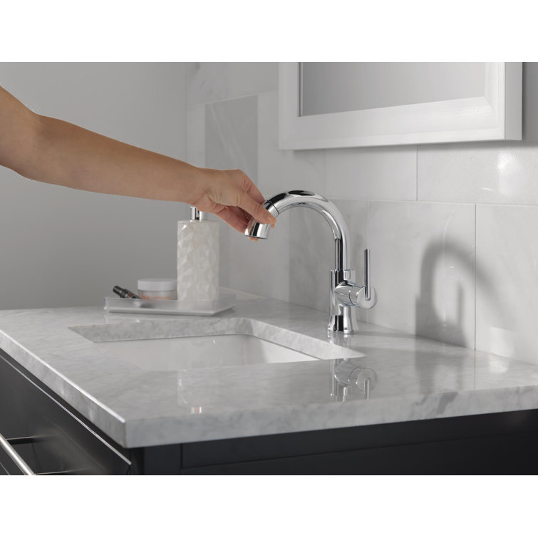 Chrome Single Hole Modern Brass Bathroom Faucet