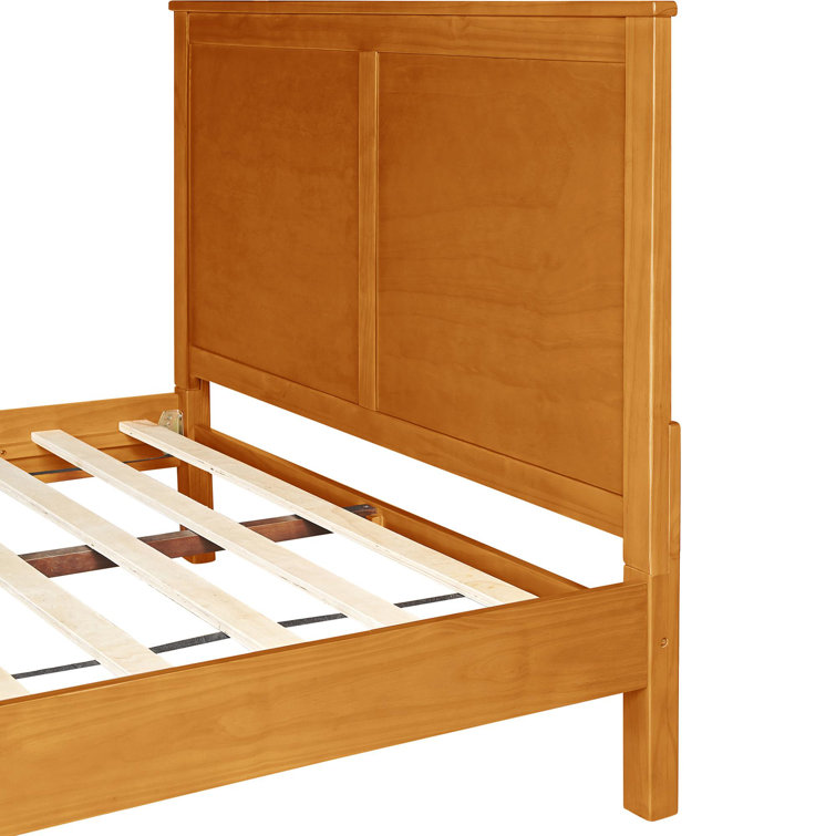 Winston Oak Queen Platform Bed with Nightstands