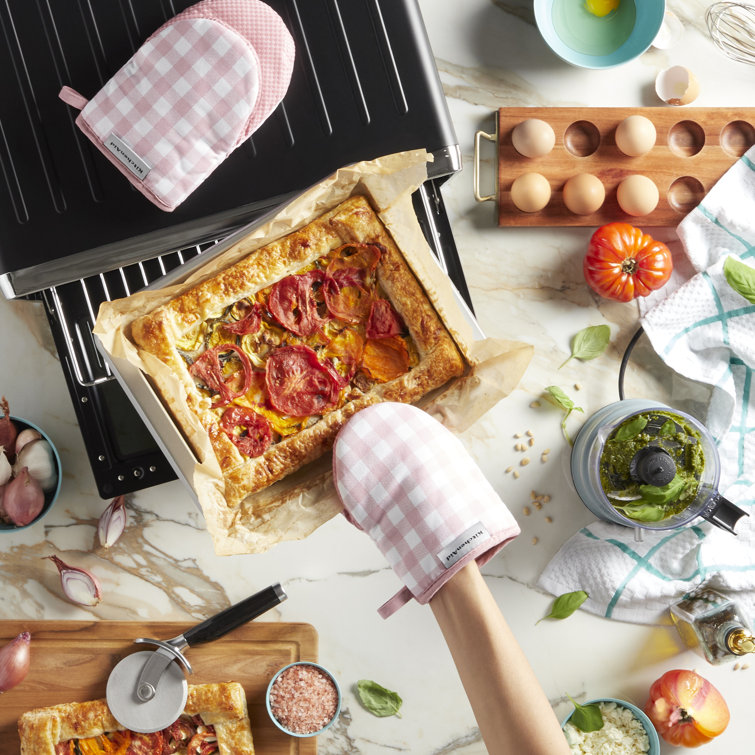 Milkshake Tan Gingham Silicone Mini Oven Mitt Set