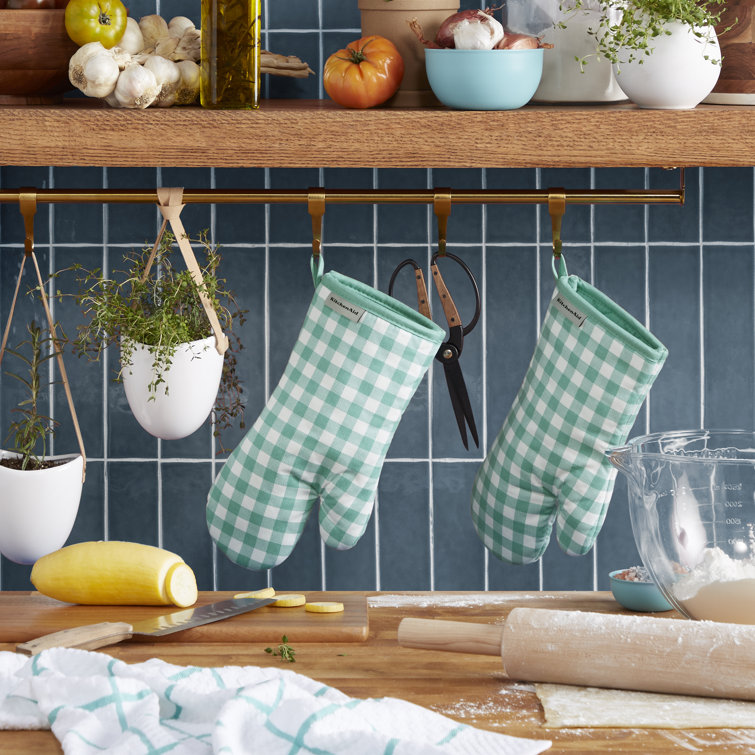 Aqua Sky Gingham Cotton Oven Mitt 2-Piece Set